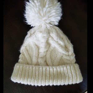 women's white knit beanie